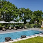 Chateau Des Vigiers 4*