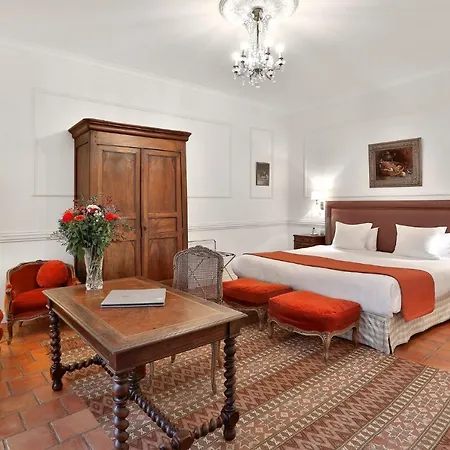 Chateau Des Vigiers 4*