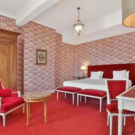 Chateau Des Vigiers 4*