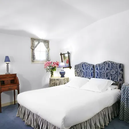 Chateau Des Vigiers Hotel 4*