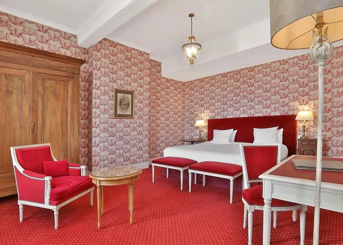 Chateau Des Vigiers 4*