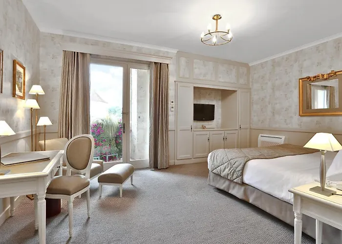 Chateau Des Vigiers 4* Monestier (Dordogne)